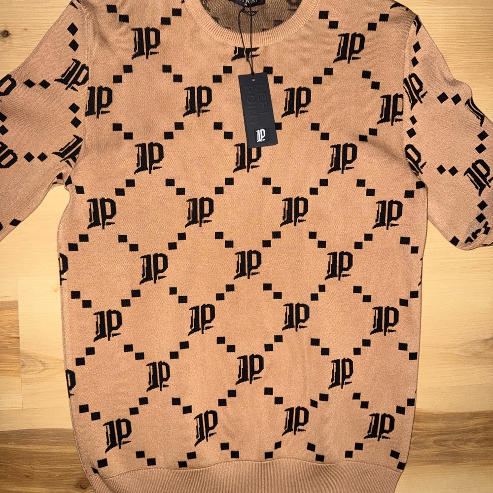 Left Point Sweater“LP Design” - Picture 2 of 2